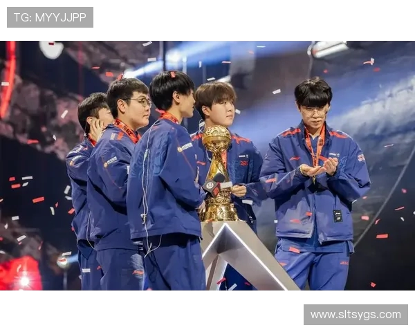 CSGO赛事热议JDG战队配合引发的争议与讨论分析