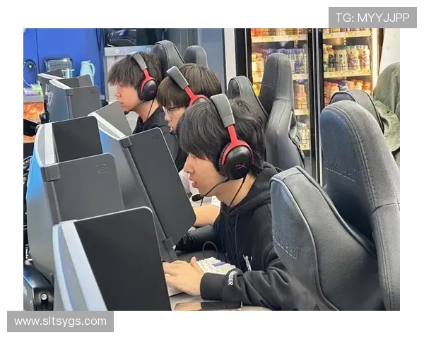 EDG在CSGO比赛中的盯防策略分析与成败得失探讨