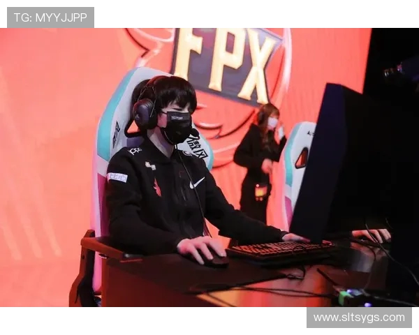 FPX在CSGO赛场的迅速变革与战术创新引发热议