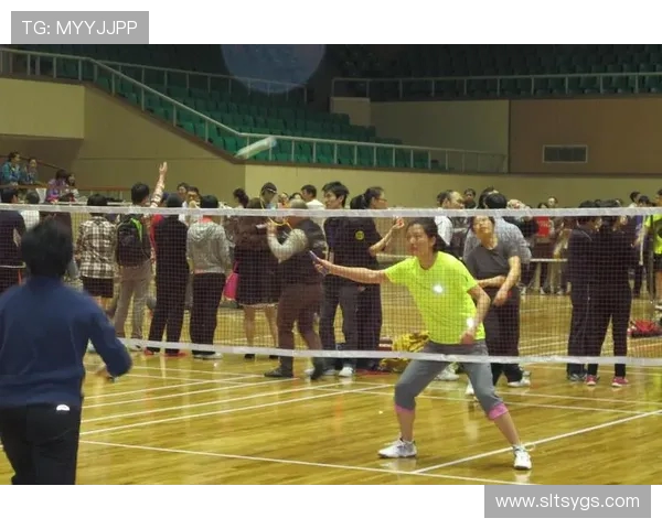 重庆羽毛球队与杭州羽毛球队个人能力对比分析及赛后复盘总结